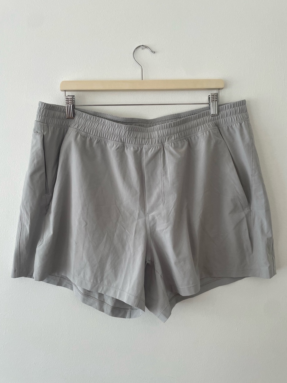 Lululemon Pace Breaker Linerless Short 5" Size XXL